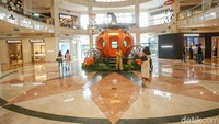Suasana Halloween mulai terasa di sejumlah pusat perbelanjaan ibu kota.  Suasana Halloween mulai terasa di sejumlah pusat perbelanjaan ibu kota.