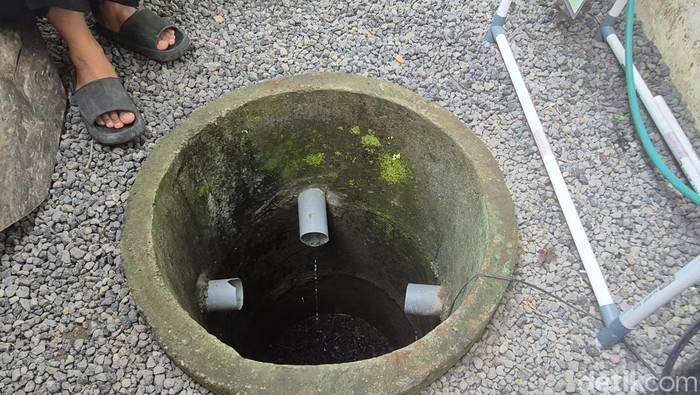 SDN Besan Rangkaian inovasi taman hujan yang dipresentasikan oleh Osila, guru matematika SD Negeri Besan (30/10/2025).