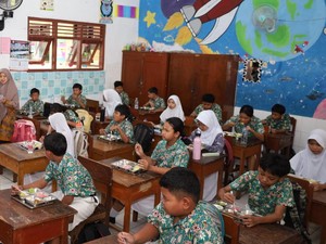 Cara Unik Siswa Penerima MBG di Jateng Request Menu dan Terima Kasih ke Prabowo