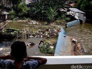 Tanggul di Jaksel Jebol, Dinas SDA: Perbaikan Permanen Makan Waktu 2-3 Bulan
