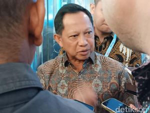 Ungkap Dana Pemda Nganggur di Bank Rp 203 T, Tito Lapor Penyebabnya ke Prabowo