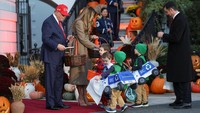 Trump dan Melania Rayakan Halloween Meriah di Gedung Putih Trump dan Melania Rayakan Halloween Meriah di Gedung Putih