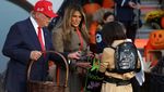 Trump dan Melania Rayakan Halloween Meriah di Gedung Putih Trump dan Melania Rayakan Halloween Meriah di Gedung Putih