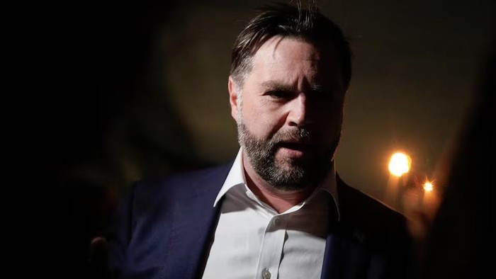 Wapres AS JD Vance U.S. Vice President JD Vance speaks with reporters upon his arrival at Joint Base Andrews, Maryland, U.S., October 19, 2025. Oliver Contreras/Pool via REUTERS Purchase Licensing Rights
