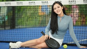 Fans minta next padel bareng Denny Caknan, biar makin seru! Foto: Instagram Bella Bonita