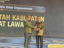 Bupati Empat Lawang Sabet CNN Indonesia Awards 2025 Berkat Pol PP Desa