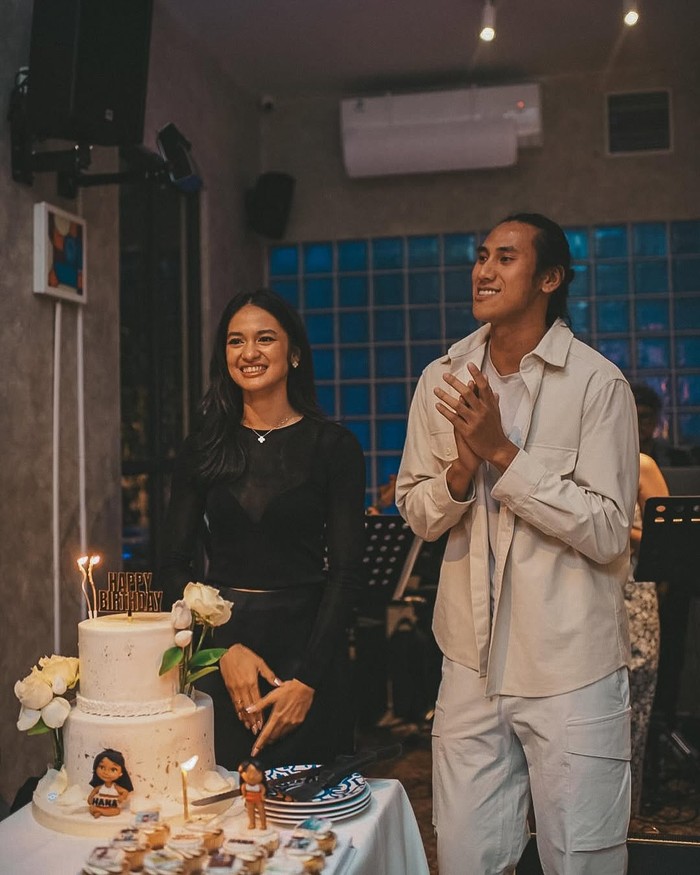 Hana Malasan dan Sean Gelael