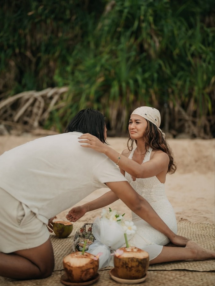 Hana Malasan dan Sean Gelael