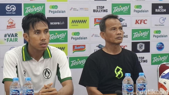 Jumpa pers PSS Sleman di Stadion Maguwoharjo, Sleman, Sabtu (1/11/2025).