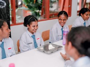 Berkat Sekolah Rakyat Merlin Kini Bisa Membaca dan Berhitung
