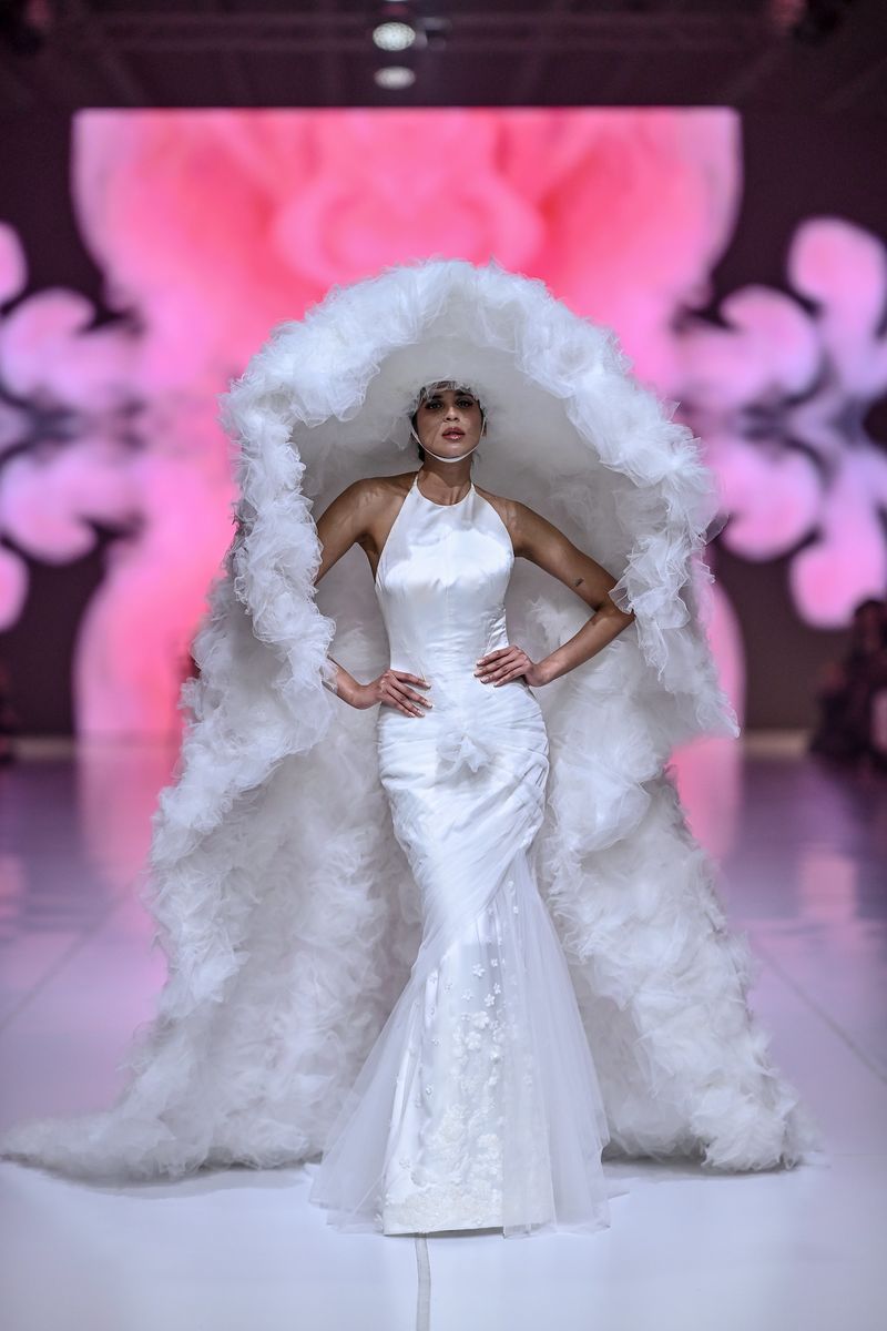 Koleksi Didi Budiardjo di Presentasi 'Love Letters' dalam Jakarta Fashion Week 2026