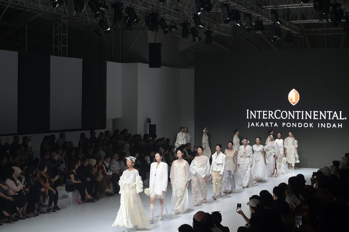 Koleksi Didi Budiardjo di Presentasi Love Letters dalam Jakarta Fashion Week 2026