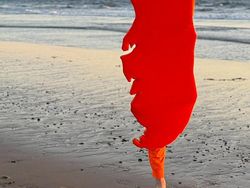 Kreatif! Raja Kostum Halloween Satu Kaki Ini Bikin Dunia Kagum!