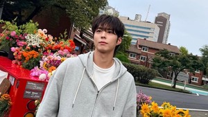 Program ini mengangkat layanan komunitas lokal seperti part-time dan toko lingkungan. Foto: Instagram Park Bo Gum