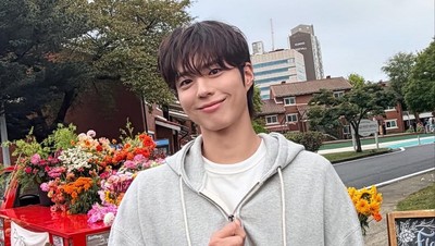 Rebutan Kerja Bareng Park Bo Gum, Sejam Digaji Rp 11 Juta!