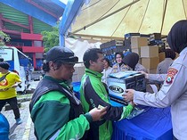 Polresta Malang Kota Bagikan Helm-Beras ke Ojol Saat Deklarasi Jogo Jatim