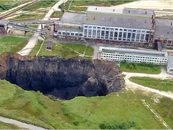 14 Lubang Terdalam di Bumi, Nomor 1 Bisa Telan Gedung Pencakar Langit!