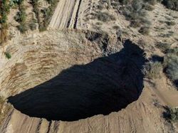 14 Lubang Terdalam di Bumi, Nomor 1 Bisa Telan Gedung Pencakar Langit!