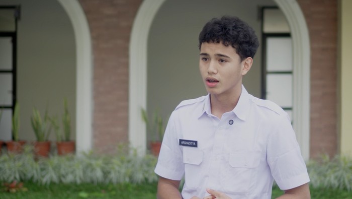 Siswa SMA Kemala Taruna Bhayangkara