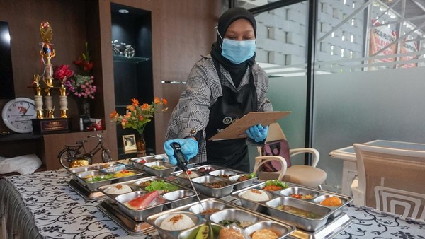 SPPG Polres Batang Angkat Menu Makanan Khas Daerah