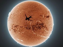 Jawara Kontes Astronomy Photographer of the Year 2025 Bikin Tercengang