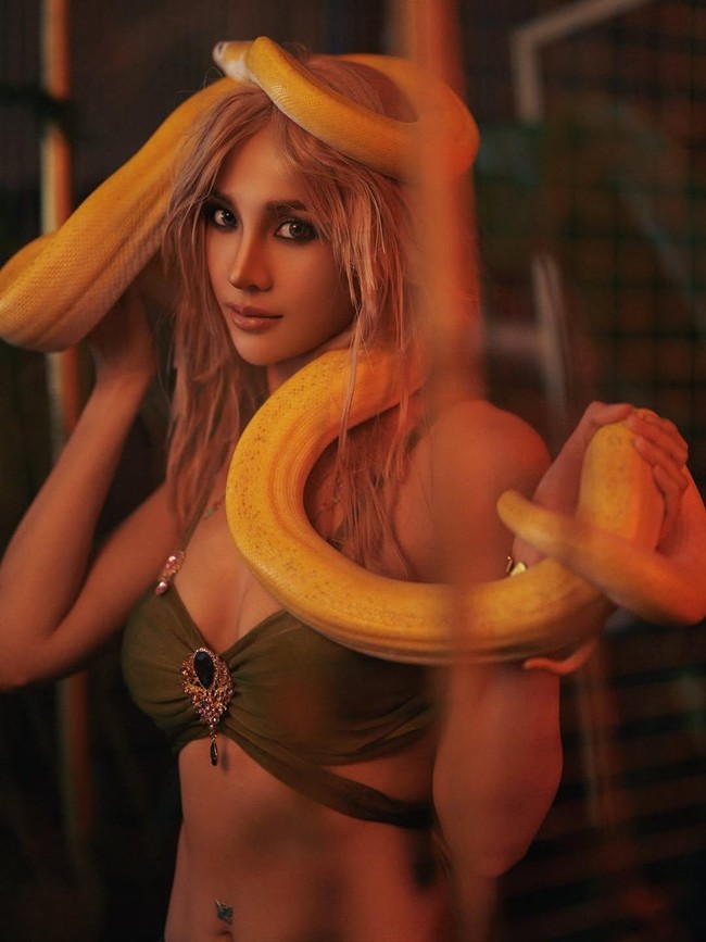 8 Gaya Artis Totalitas Rayakan Halloween, Anya Geraldina Jadi Britney Spears