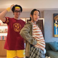 Halloween sering dijadikan ajang kompak bersama pasangan. Tahun ini Brandon Salim dan istri berkostum sebagai duo ikonik dalam film ‘Juno’ sekaligus mengumukan kehamilan sang istri, Dhika Himawan.Foto: Instagram