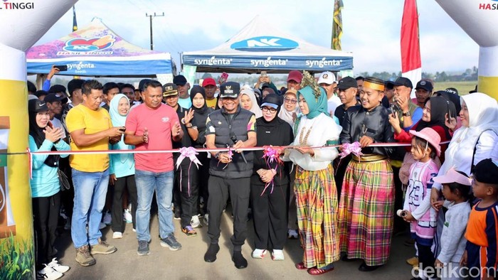 Bupati Bone Perbaiki 12 Ruas Jalan di 2025: Komitmen Pemerataan Pembangunan