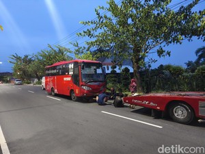 Bus Trans Semarang Terbakar di Ngaliyan, Penumpang Selamat