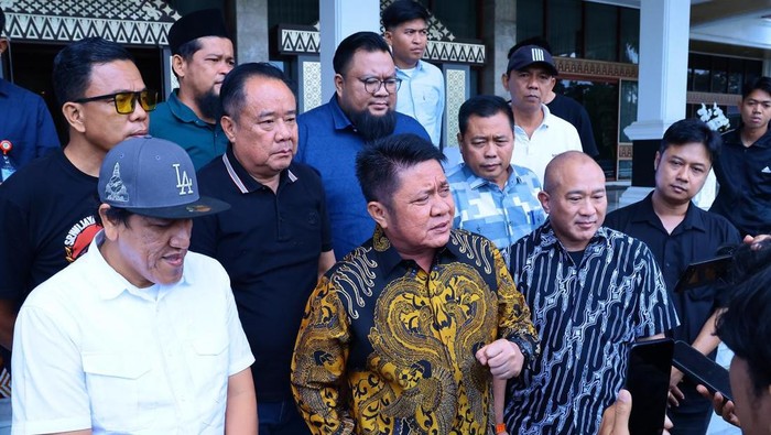 Pertemuan manajemen PT SOM dengan Gubernur Sumsel Herman Deru di Griya Agung.
