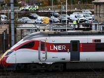 Cerita Saksi Ngerinya Penusukan Brutal di Kereta Inggris