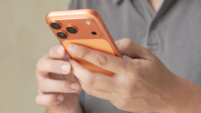 iPhone 17 Pro Orange