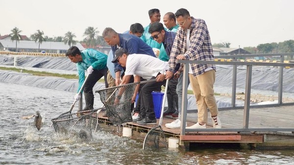 Menteri KP dan Raffi