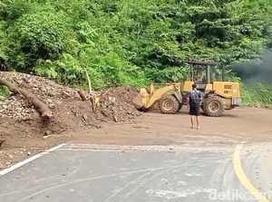 Hujan Deras Picu 3 Titik Longsor di Lumajang