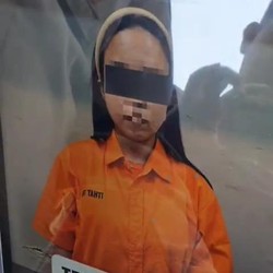 Penampakan Melani Bos Mecimapro Pakai Baju Tahanan Oranye