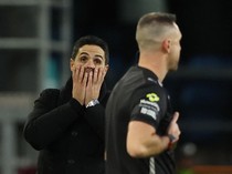 Respons Arteta Usai Arsenal Disoraki Fans Setelah Dibantai MU