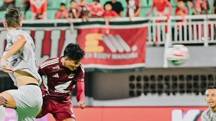 Momen Abdul Rahman mencetak gol yang memaksa laga PSM Makassar Vs Madura United tuntas 1-1 di Stadion Gelora BJ Habibie.