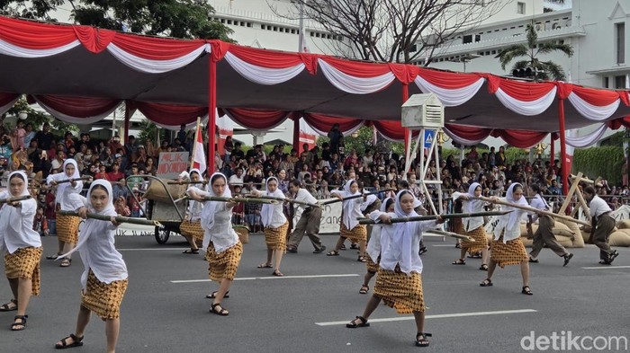 Parade Surabaya Juang 2025