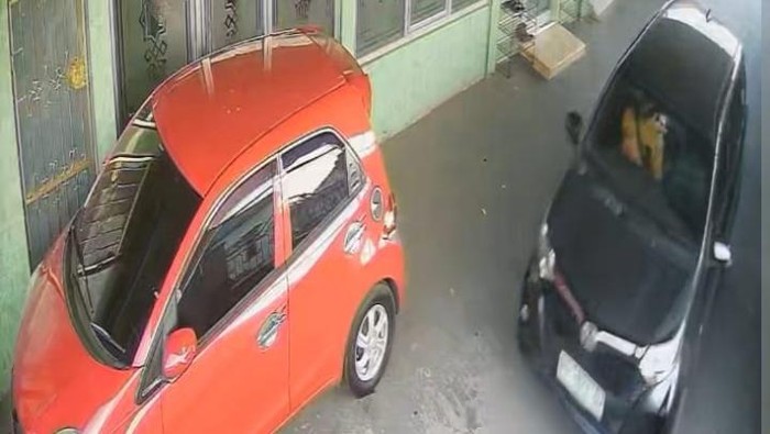 Mobil yang Diduga Dipakai untuk Culik Pelajar SMP di Palembang Terekam CCTV