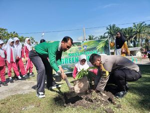 Wujudkan Green Policing, Polres Rohul Tanam Pohon Serentak di 22 Lokasi