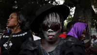 Ritual Mistis Penuh Warna, Pengikut Voodoo Haiti Rayakan Hari Orang Mati