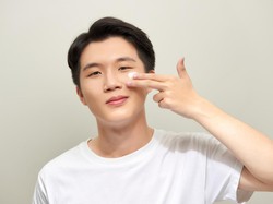 Pria Milenial dan Gen Z Kini Lebih Serius Merawat Diri, Takut Penuaan Dini