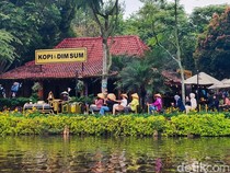 Kereta Danau, Cara Baru Menikmati Pesona Floating Market Lembang