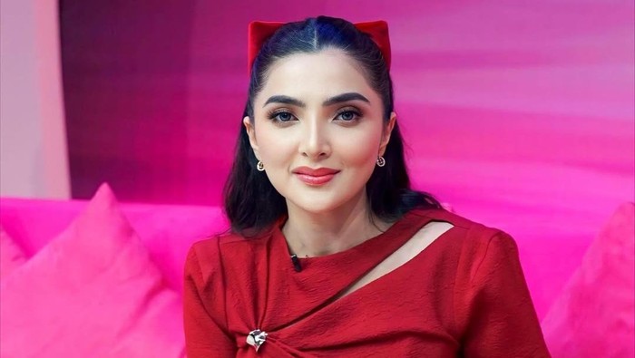 Ashanty di studio Pagi Pagi Ambyar, Jalan Kapten P Tendean, Jakarta Selatan.