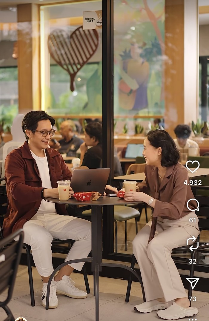 Brandon Salim dan Dhika Himawan Kompak Masak Bakso hingga Matcha