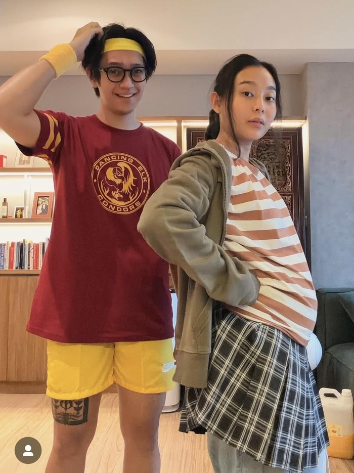 Brandon Salim dan Dhika Himawan Kompak Masak Bakso hingga Matcha