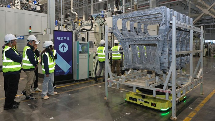 Operasional pabrik mobil asal China, Changan mayoritas sudah menggunakan robot. Intip penampakannya