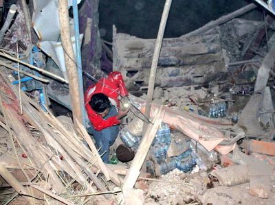 Gempa Dahsyat Guncang Afghanistan, 10 Orang Tewas dan Ratusan Luka-luka
