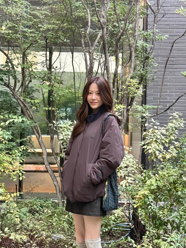 7 Potret Visual Awet Muda Go Hyun Jung di Usia 54, Bikin Pangling Bak ABG