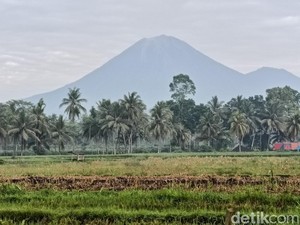 Mendaki Saat Akhir Pekan? Cek Prakiraan Cuaca Wisata Gunung Hari Ini
